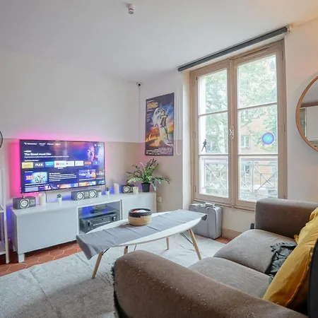 Charming Design Apt In The Marais In Paris * Paris
